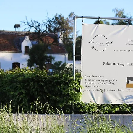 Bed & Breakfast Zee-van-tijd Oudenburg